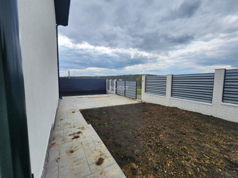 Casa cu 4 camere,2 bai, finalizata, MUTARE IMEDIATA, Valea Adanca