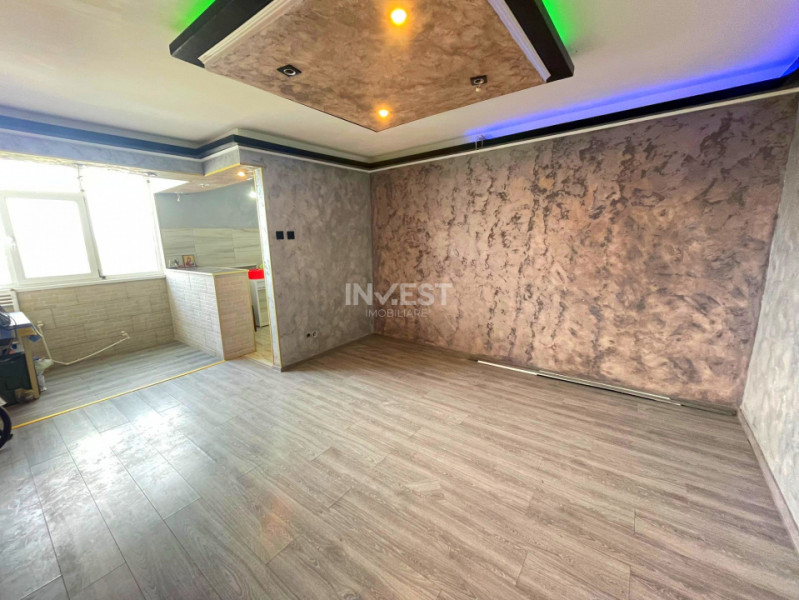 Garsoniera-30mp-etaj intermediar-Podul de Piatra