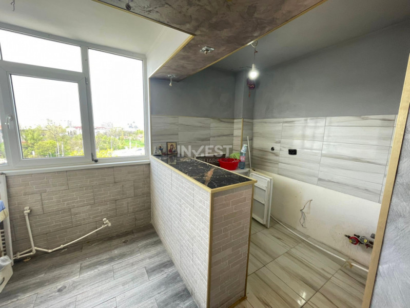 Garsoniera-30mp-etaj intermediar-Podul de Piatra