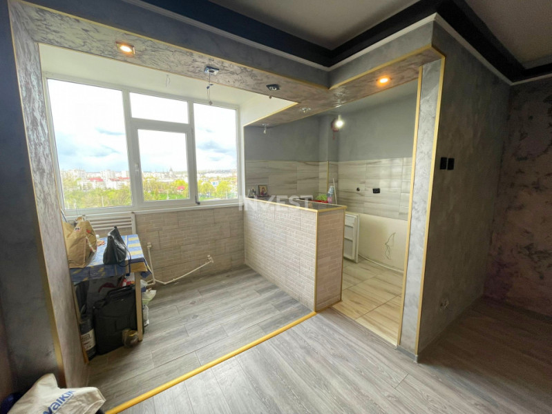 Garsoniera-30mp-etaj intermediar-Podul de Piatra