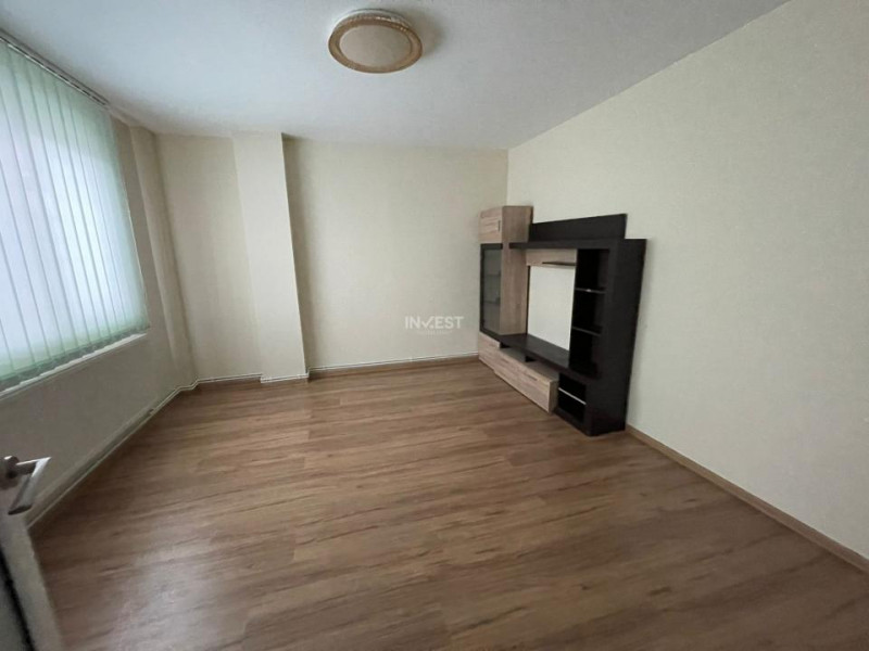 Apartament 3 camere, decomandat, zona Pacurari- Piata Pacurari, Iasi