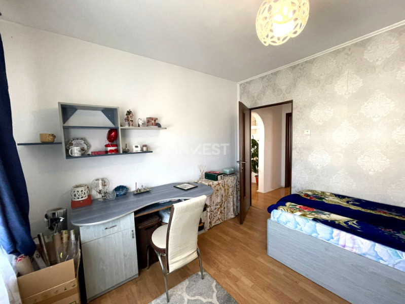 Apartament 3 camere Mircea cel Bătrân – 69 mp – vedere panoramică 