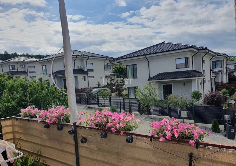 Apartament decomandat cu 3 camere, 82 mp, zona Bucium