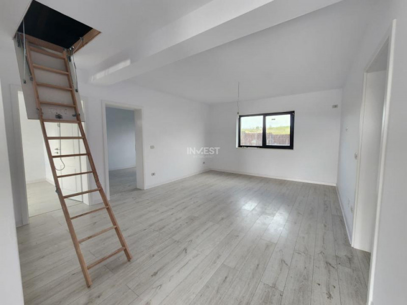 Casa individuala,4 camere,2 bai,110 mp utili,500 mp teren,20 mp Beci, Miroslava