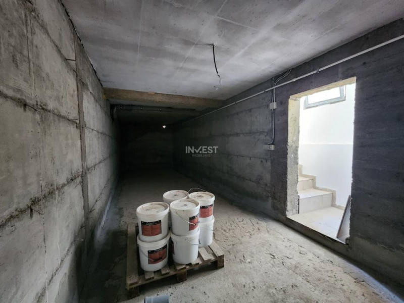 Casa individuala,4 camere,2 bai,110 mp utili,500 mp teren,20 mp Beci, Miroslava