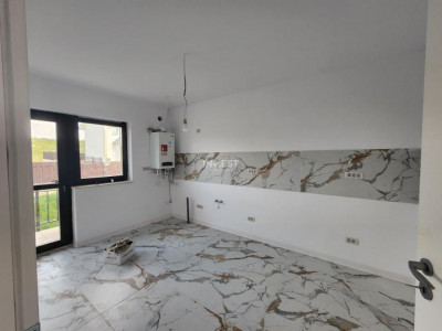 Casa individuala,4 camere,2 bai,110 mp utili,500 mp teren,20 mp Beci, Miroslava