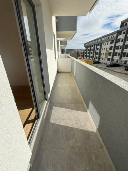 INTABULAT! 1 CAMERA BLOC NOU PACURARI KAUFLAND