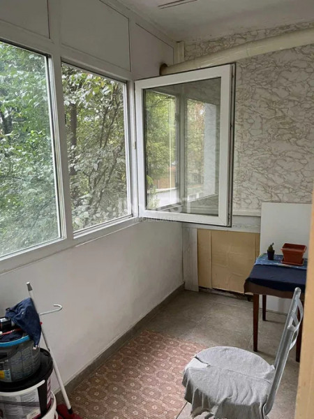 Apartament 1 camera decomandat-etaj 2-Podul de fier