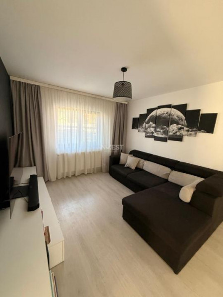 Casa individuala, 4 camere, 105 mp utili, zona Miroslava