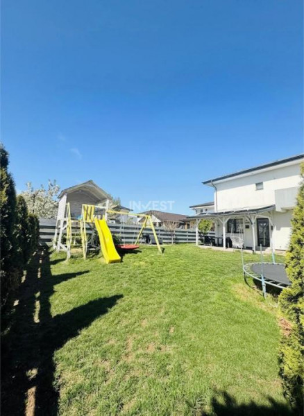 Casa individuala, 4 camere, 105 mp utili, zona Miroslava