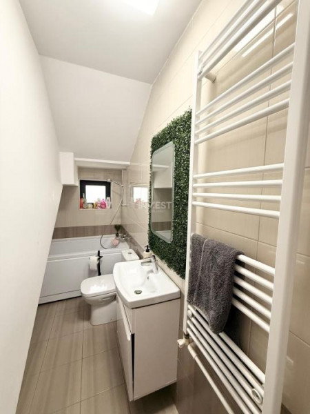 Casa individuala, 4 camere, 105 mp utili, zona Miroslava