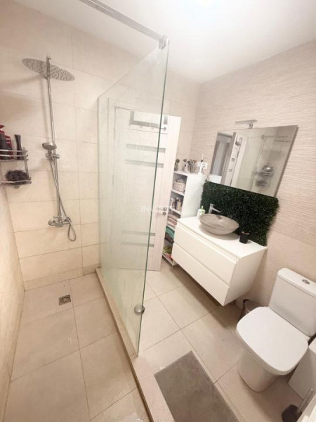 Casa individuala, 4 camere, 105 mp utili, zona Miroslava