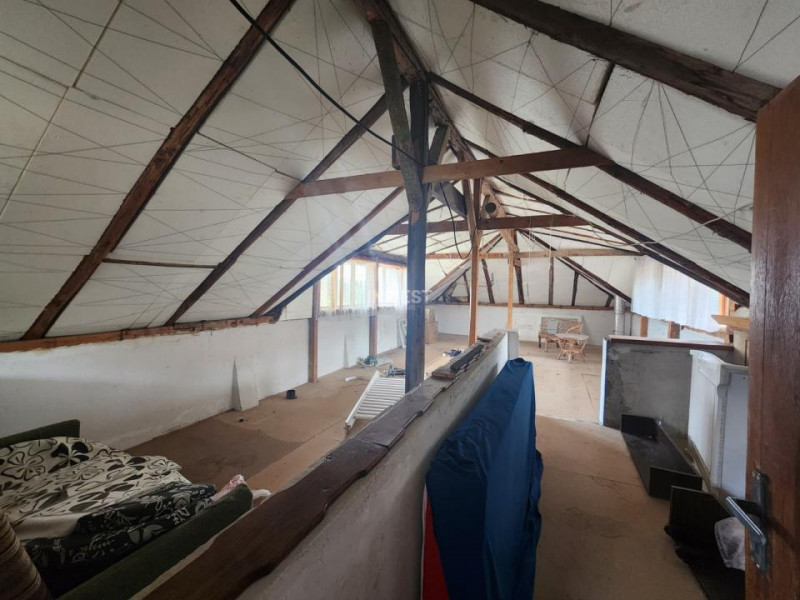 CASA INDIVIDUALA, 135 MP UTILI, PODUL DE FIER