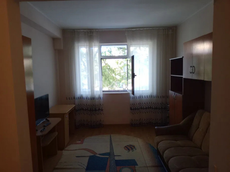 Camera camin-Piata Nicolina-etaj 1