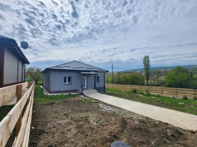 CASA INDIVIDUALA, 4 CAMERE, 2 BAI, 570 MP TEREN, TOMESTI