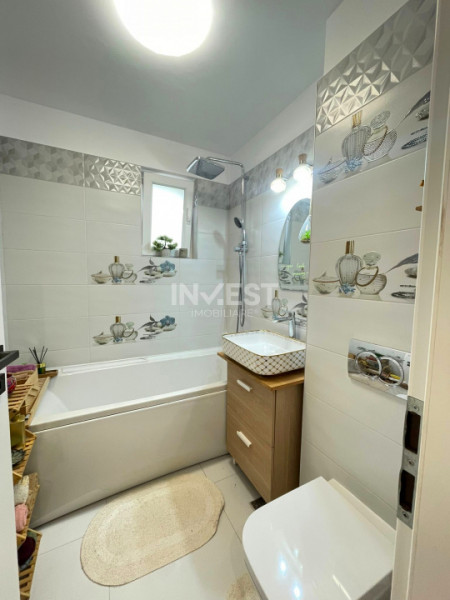 Apartament 3 camere-etaj 1-Podu Ros-renovat