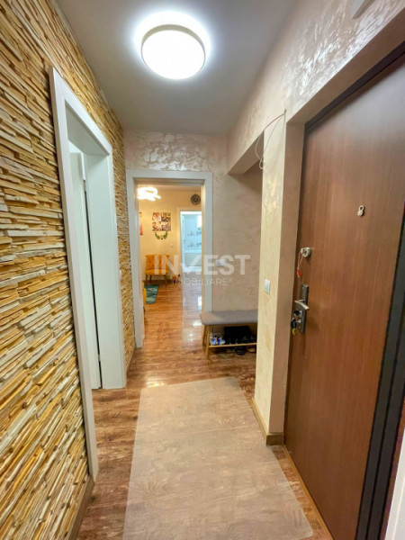 Apartament 3 camere-etaj 1-Podu Ros-renovat