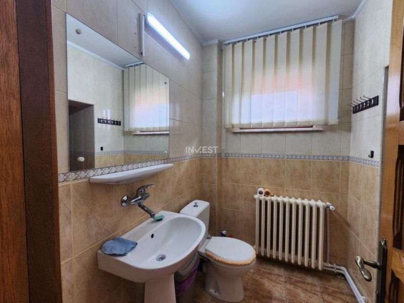 Spatiu de inchiriat , zona centrala , 80 mp , baza Copou