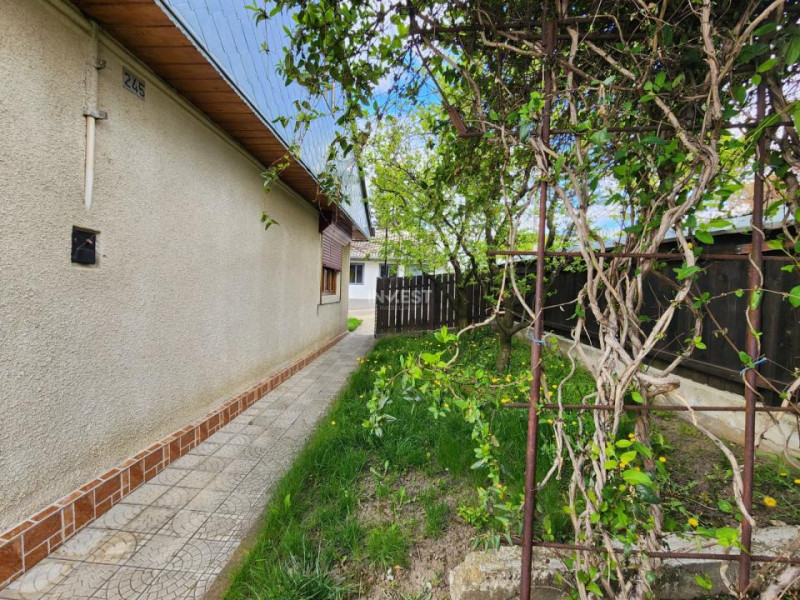 CASA INDIVIDUALA , 140 MP UTILI , 2100 MP TEREN ZONA PODUL ILOAIEI-SAT TOTESTI