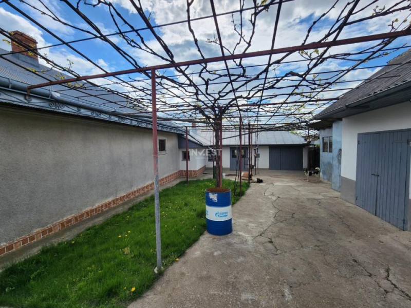 CASA INDIVIDUALA , 140 MP UTILI , 2100 MP TEREN ZONA PODUL ILOAIEI-SAT TOTESTI