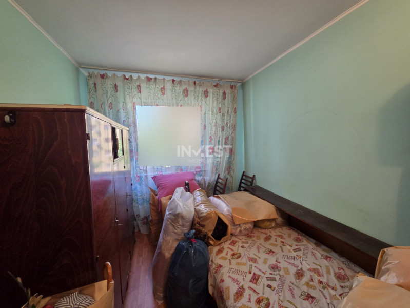 APARTAMENT 3 CAMERE-ETAJ INTERMEDIAR-ZIMBRU