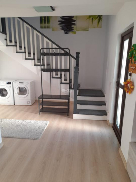 CASA INDIVIDUALA , 4 CAMERE, 2 BAI , 450 MP DE TEREN , MIROSLAVA