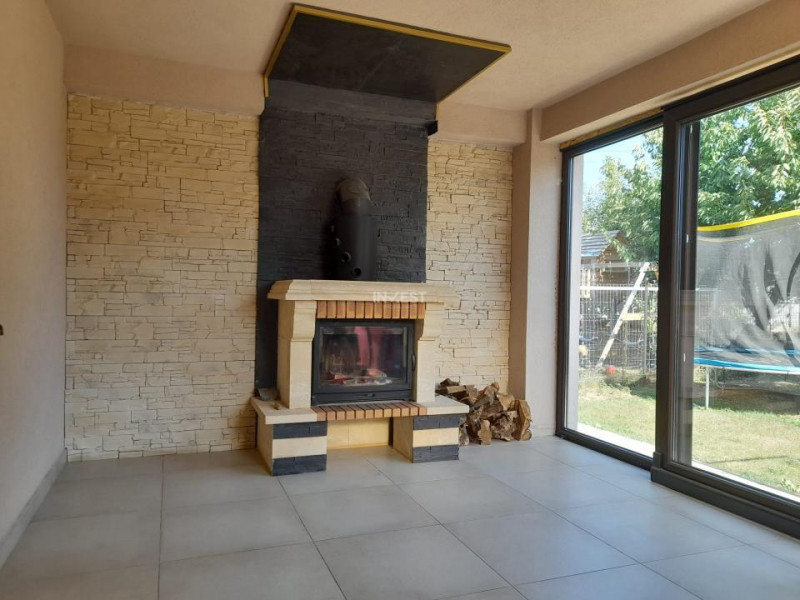 CASA INDIVIDUALA , 4 CAMERE, 2 BAI , 450 MP DE TEREN , MIROSLAVA