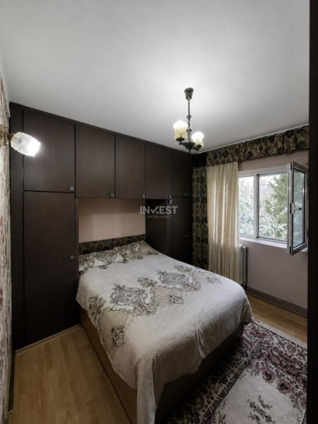 Apartament 3 camere-decomandat-etaj 1
