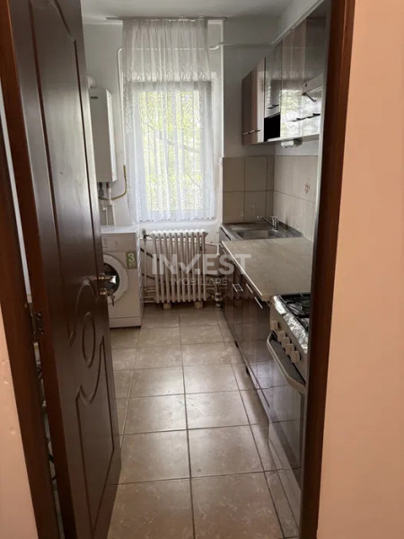 Apartament 3 camere-etaj intermediar-Podu Ros-bloc fara risc