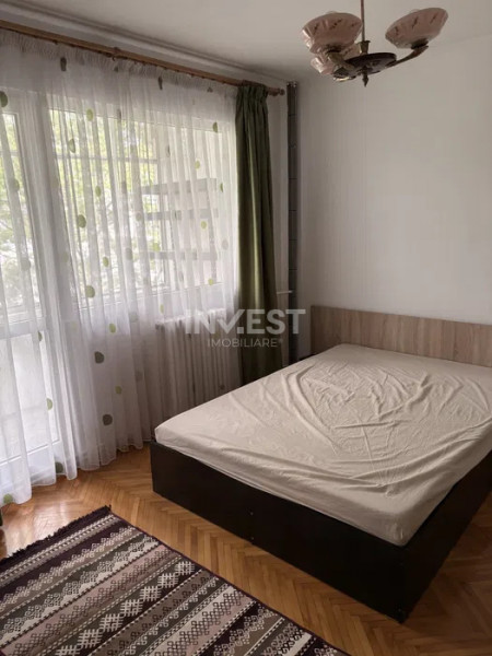 Apartament 3 camere-etaj intermediar-Podu Ros-bloc fara risc