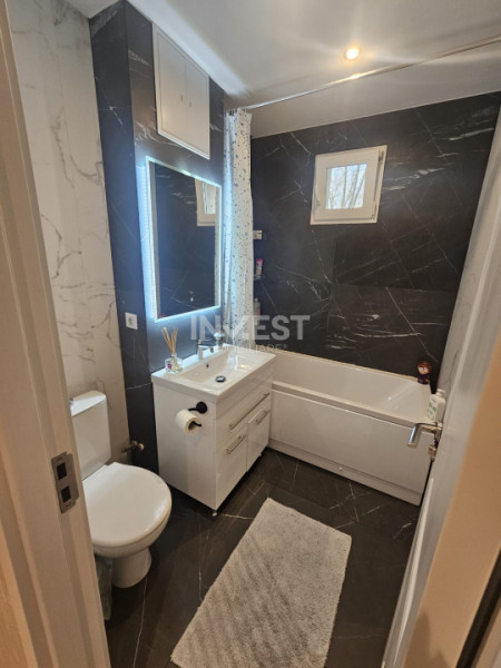 Apartament 3 Camere-etaj intermediar-Tătărași