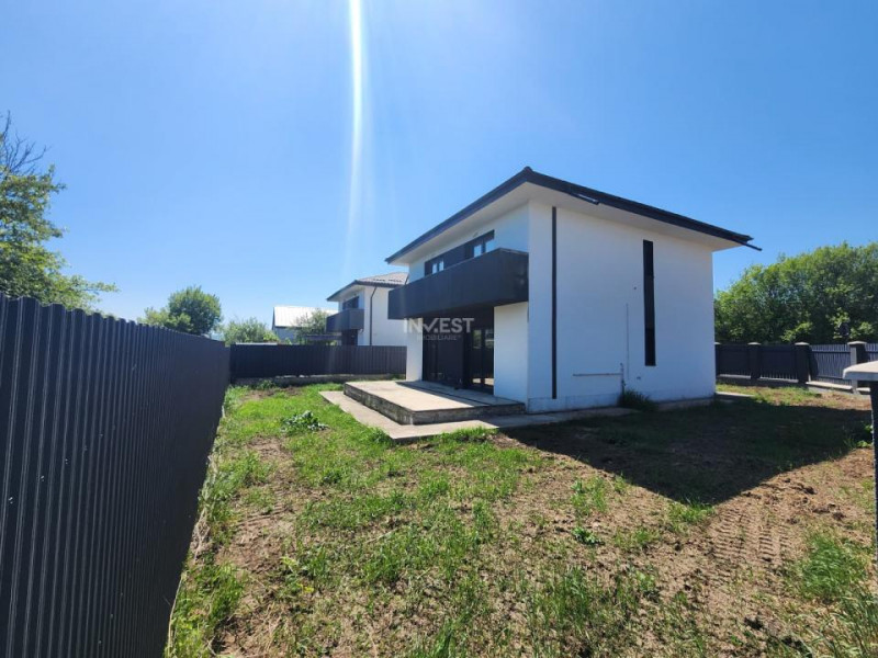 CASA CU 5 CAMERE, CAPAT CUG-VALEA ADANCA