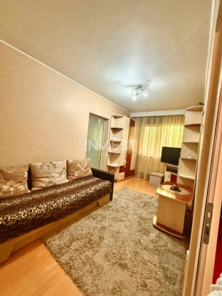 Apartament 2 camere-Podul de Piatra-etaj 1