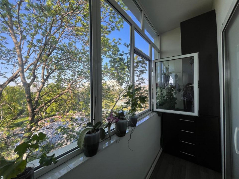 Apartament 4 camere-Tatarasi
