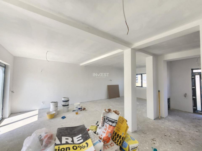 Casa individuala , 4 camere, 3 bai, garaj 26 mp , terasa 40 mp, VALEA ADANCA