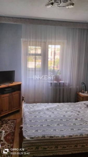 Apartament de 3 camere-etaj intermediar-Pasaj Octav Bancila