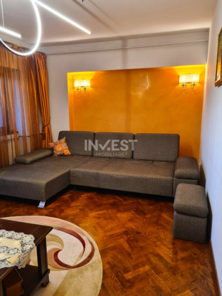 Apartament 3 camere decomandat-80 mp-Podu Ros-bloc 1994