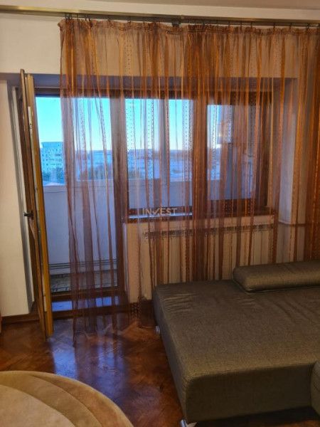 Apartament 3 camere decomandat-80 mp-Podu Ros-bloc 1994
