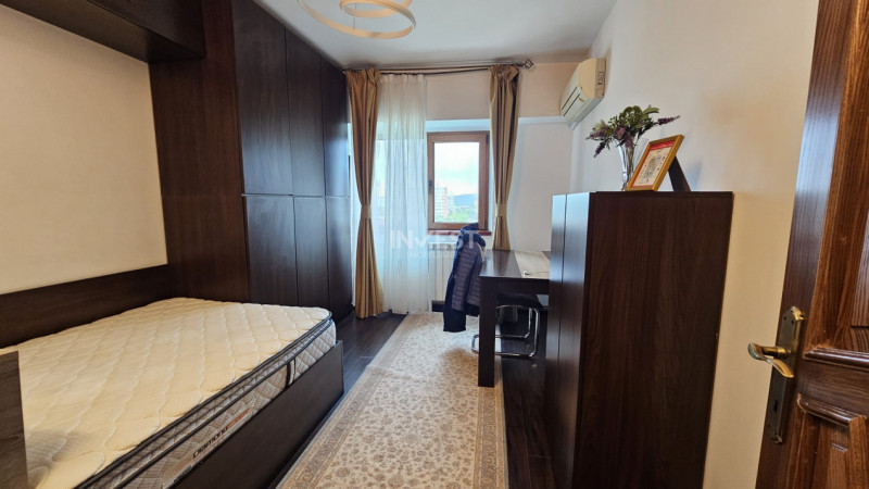Apartament 3 camere decomandat-80 mp-Podu Ros-bloc 1994