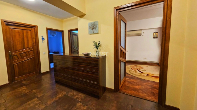 Apartament 3 camere decomandat-80 mp-Podu Ros-bloc 1994