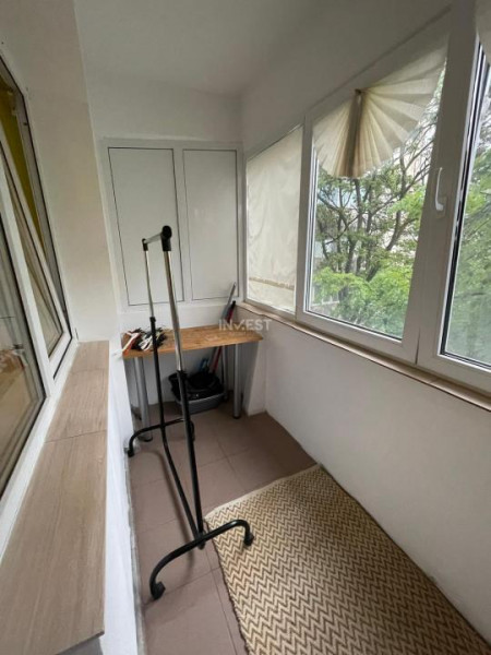 Apartament 3 camere-72 mp-Podu Ros-Palas Mall-etaj intermediar