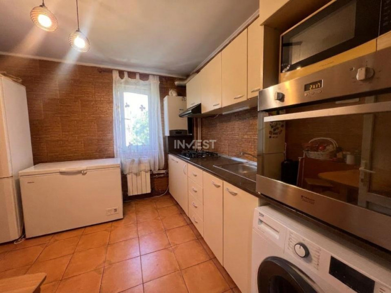 Apartament 3 Camere-etaj intermediar-Tătărași