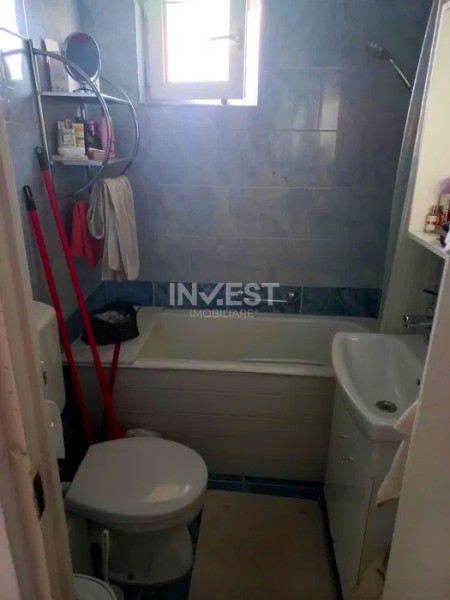 Apartament 2 camere decomandat-Podul de Piatra-bloc fara risc