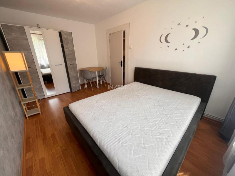 Apartament 2 camere-etaj intermediar-Tătărași