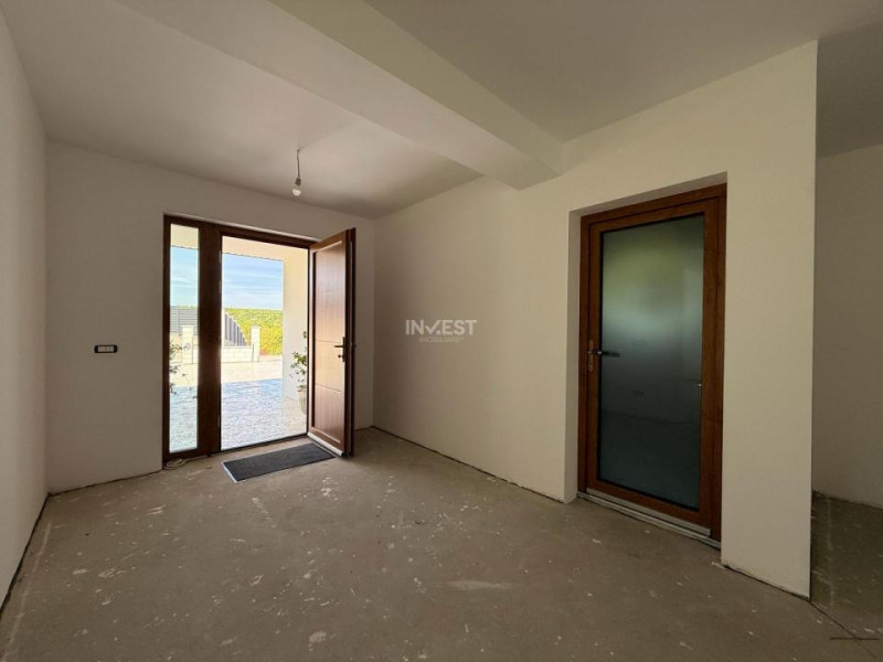 Casă individuală cu 4 camere și 2 băi - 1000MP teren, Bârnova