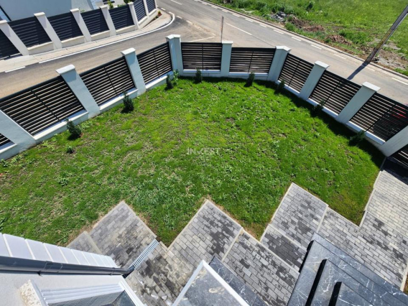 Duplex 4 camere, 2 bai , VALEA ADANCA