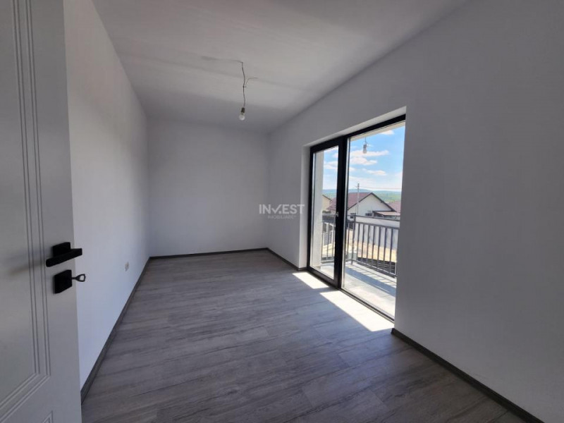 Duplex 4 camere, 2 bai , VALEA ADANCA