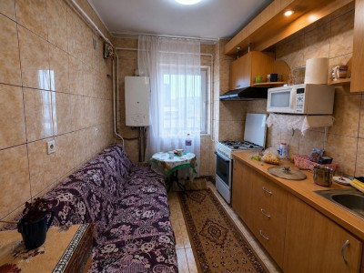 Apartament 2 camere-decomandat-rond Zimbru