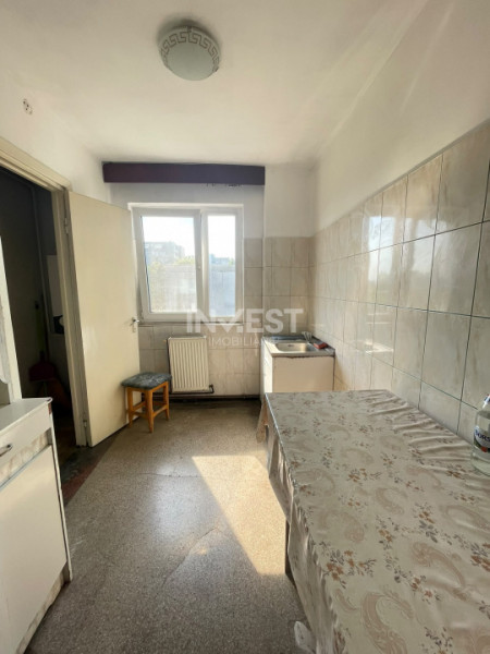 Apartament 3 camere-70 mp-Podu Ros-bloc fara risc