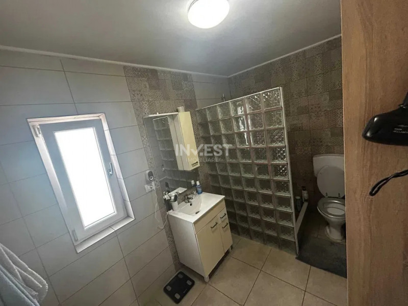 Vilă Popas Păcurari PANOURI FOTOVOLTAICE